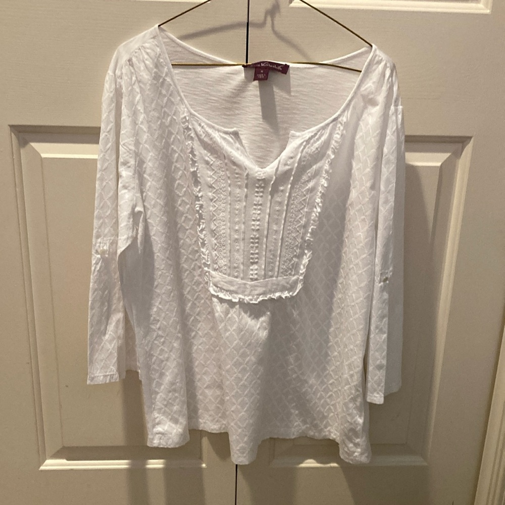 Gloria Vanderbilt white notch neck 3/4  sleeve blouse